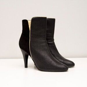 Betsey Johnson Leather Ankle Boots Booties Gold Trim SIZE 8